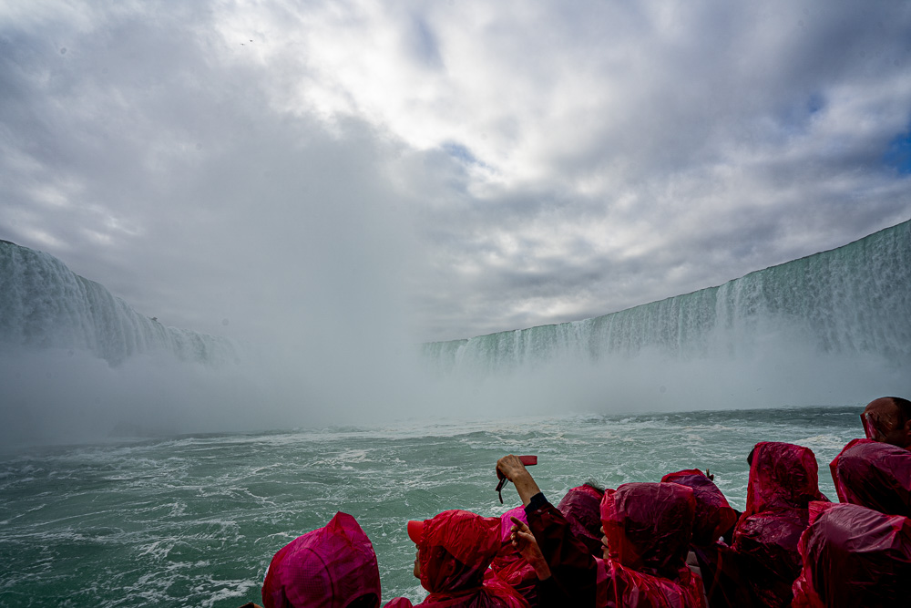 Niagara Falls Cruise City Experiences - Horseshoe Falls